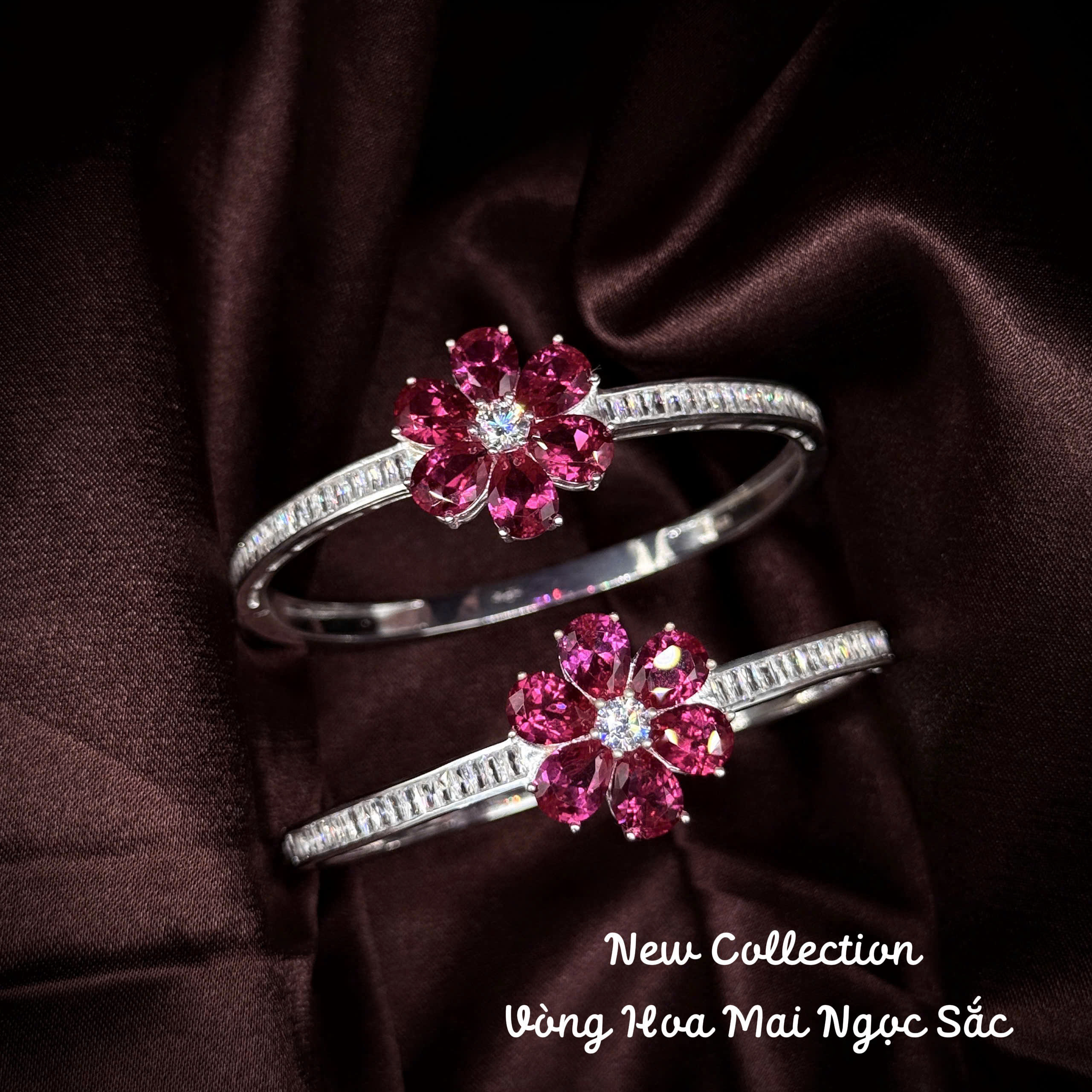 vòng tay bạc hoa mai ngọc sắc đính đá hồng sang trọng