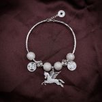 vòng tay bạc phối charm Ngựa Thiên Thần với charm ngựa có cánh và charm bi sáng