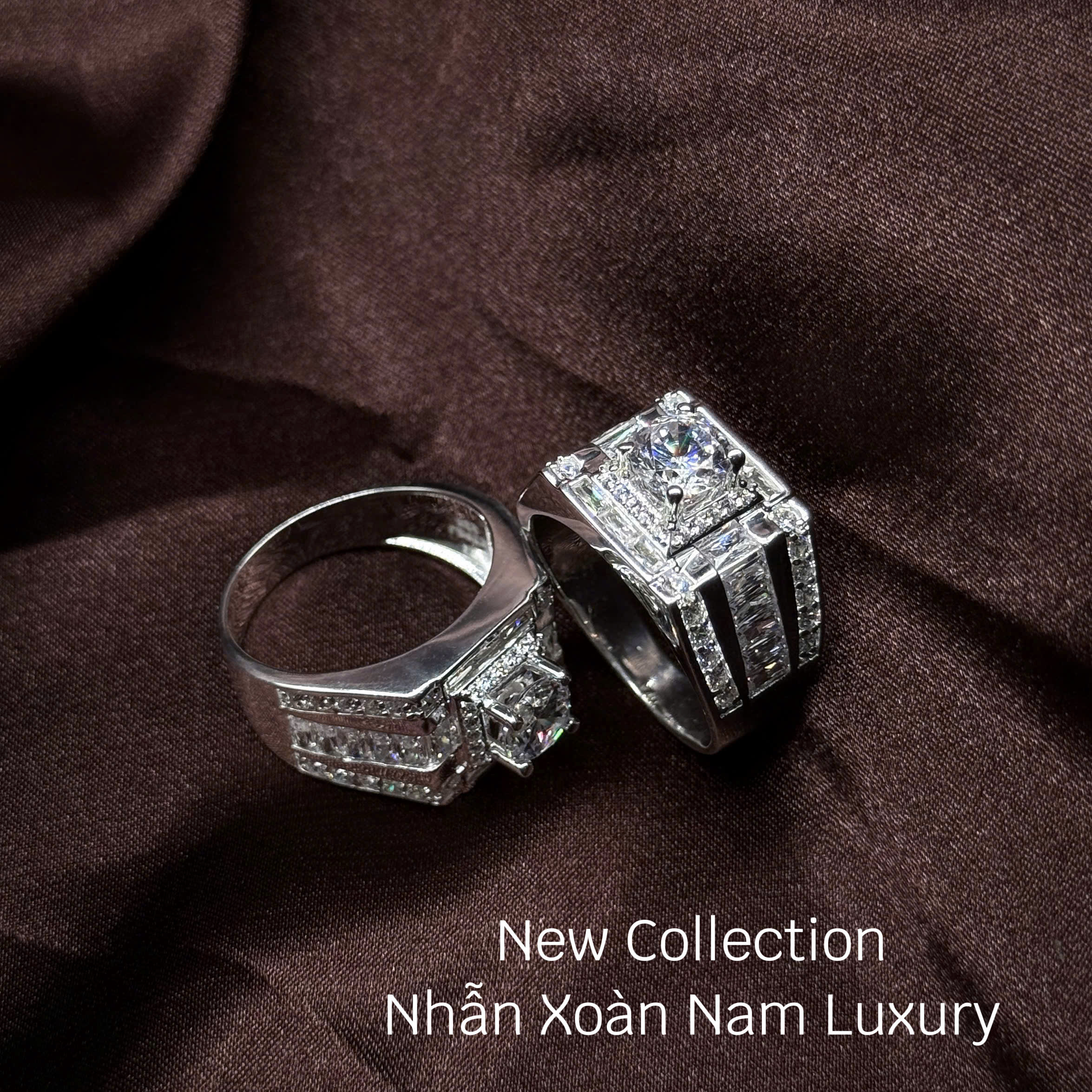 nhẫn bạc nam xoàn Luxury mặt vuông phối đá baguette ba dải