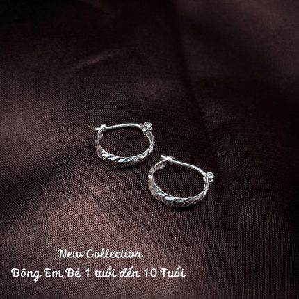 bông tai bạc em bé 1 tuổi đến 10 tuổi kiểu khoen tròn nhỏ gọn