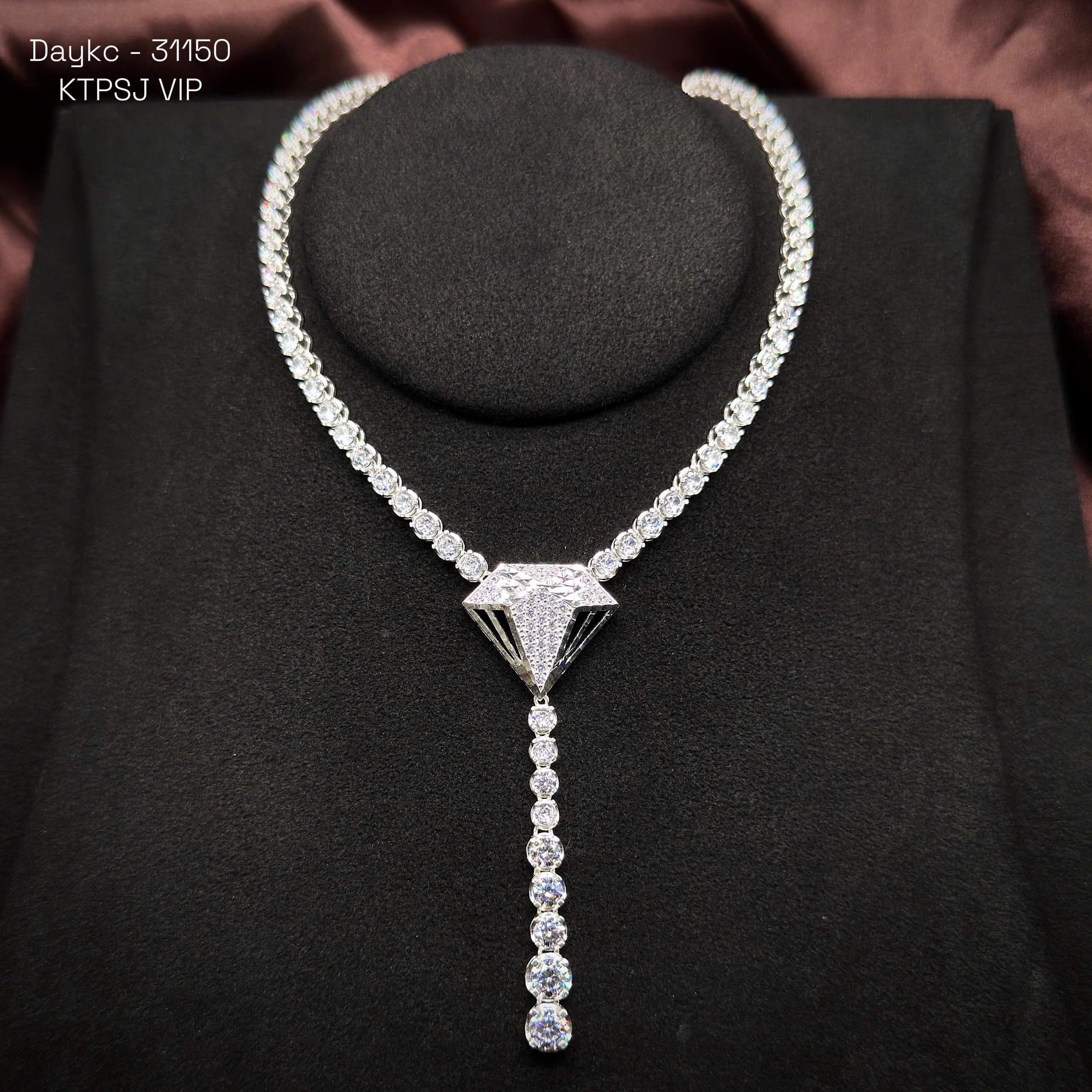 dây chuyền bạc mặt kim cương luxury sang trọng
