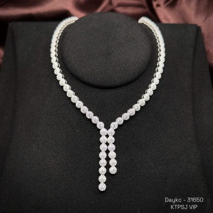 dây chuyền bạc luxury dáng rủ đính đá sang trọng