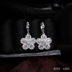 bộ trang sức bạc hoa 5 cánh gồm bông tai và mặt dây chuyền
