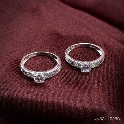 nhẫn bạc nữ đá chủ tròn họa tiết oval