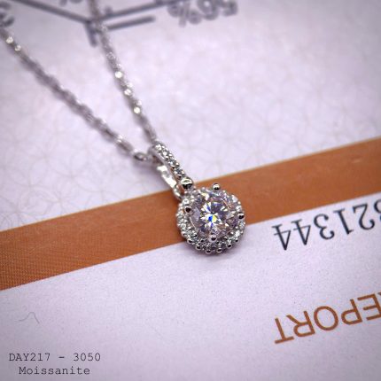 dây chuyền bạc mặt tròn viền đá Moissanite