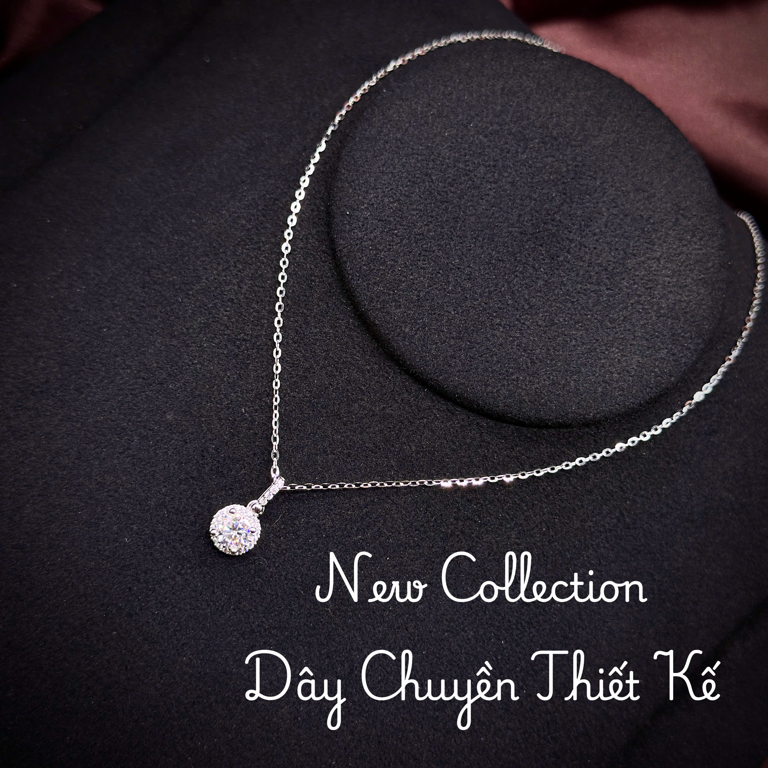 dây chuyền bạc mặt tròn viền đá Moissanite