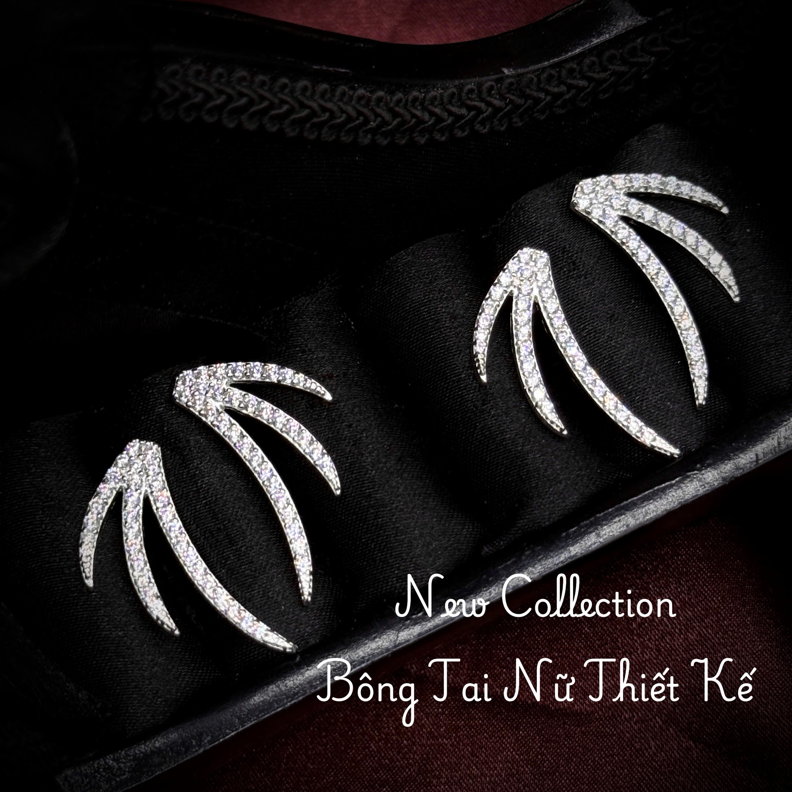 bông tai nữ 3 nhánh cong đính đá