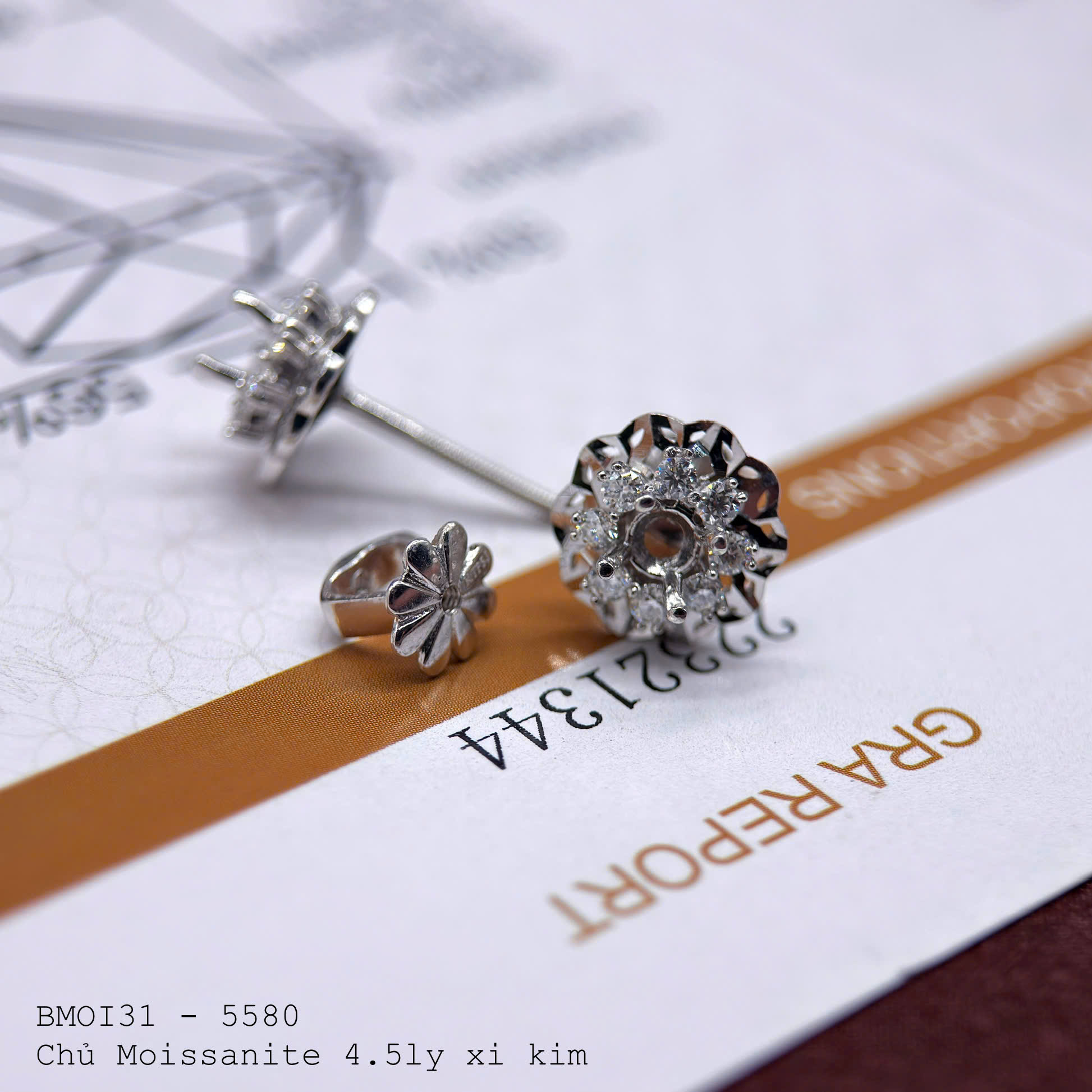 vỏ bông tai Moissanite 4.5ly xi kim