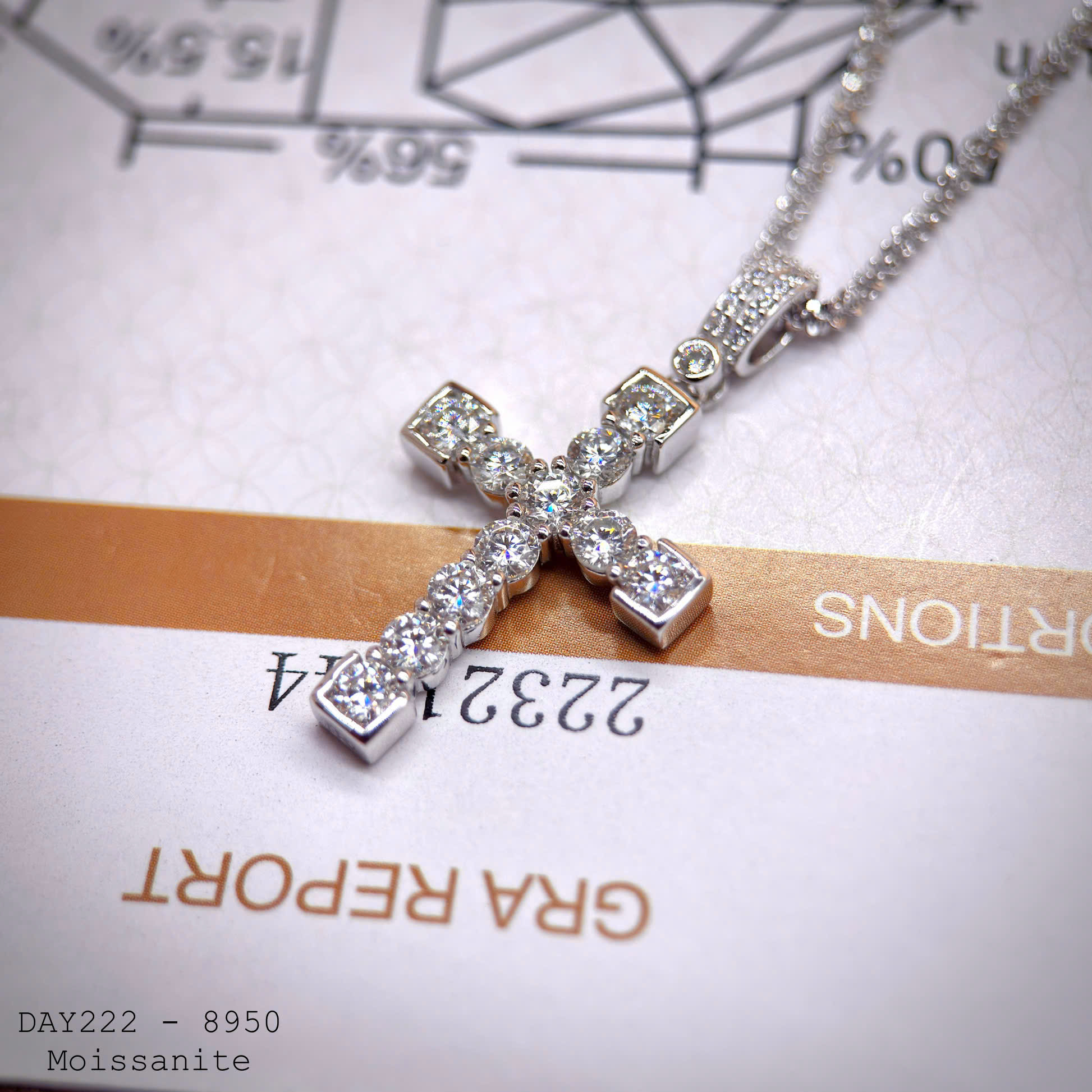 dây chuyền bạc thánh giá Moissanite