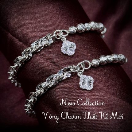 vòng tay nữ charm vuông tia sáng đính đá