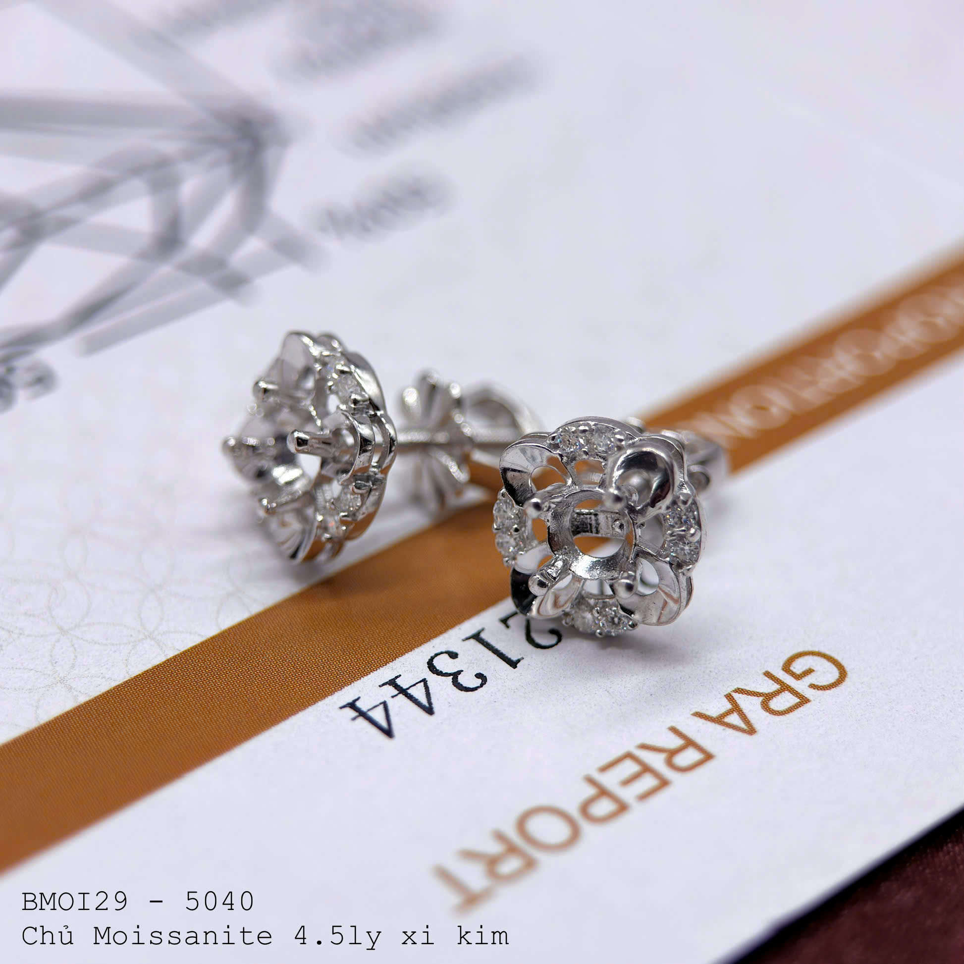vỏ bông tai Moissanite 4.5ly xi kim